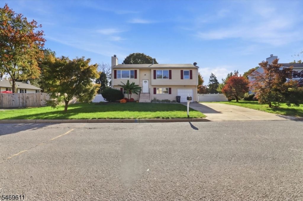 183 Arlington Ave, Franklin Twp., NJ 08873