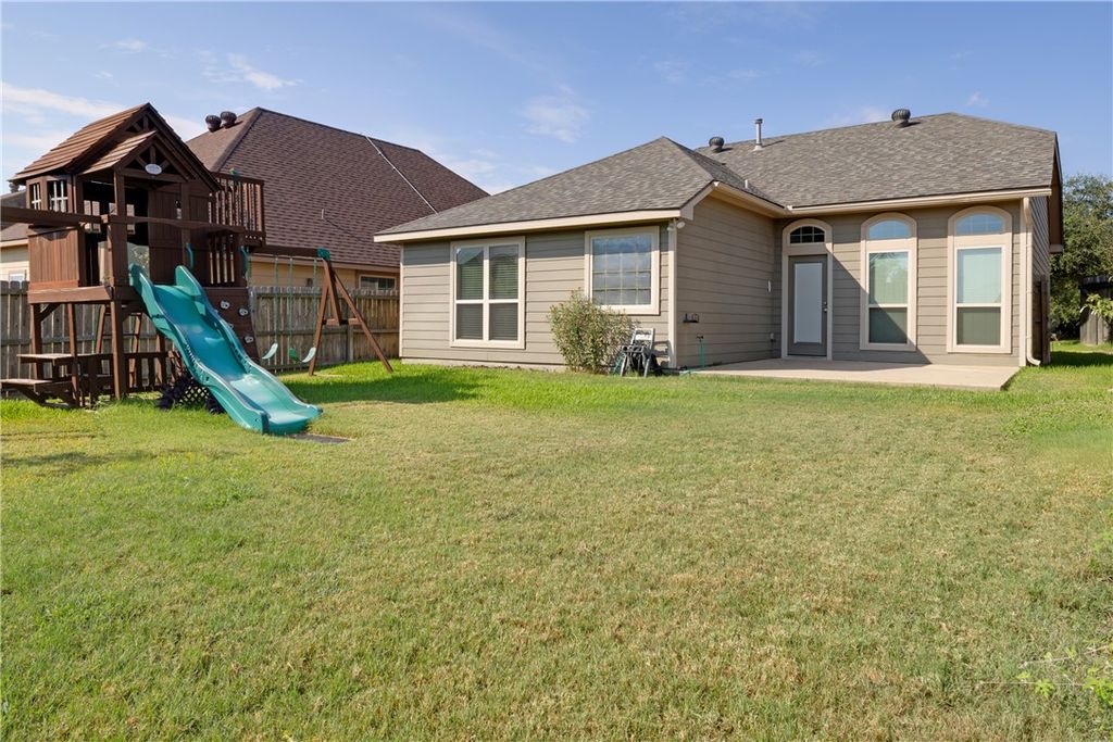 1066 Venice Drive, Bryan, TX 77808 — photo 3