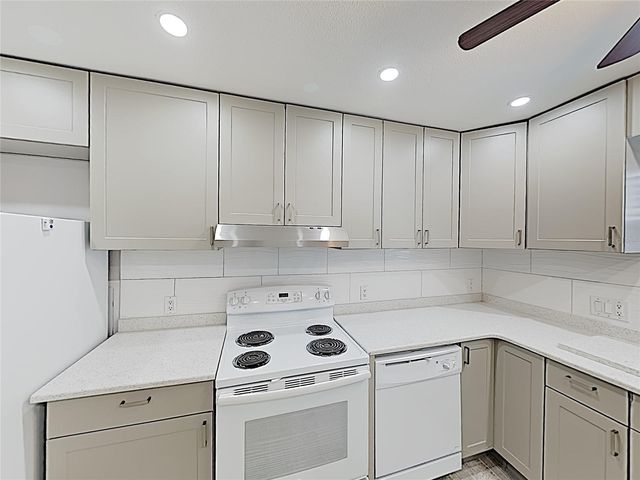 525 CONWAY ROAD 91, Orlando, FL 32807