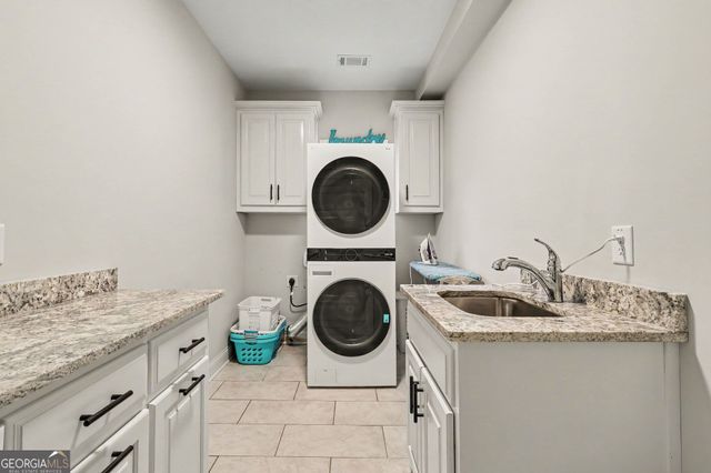 29 Water Stone Cove, Newnan, GA 30265