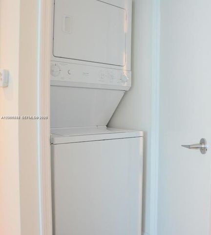 500 Brickell Ave 3008, Miami, FL 33131