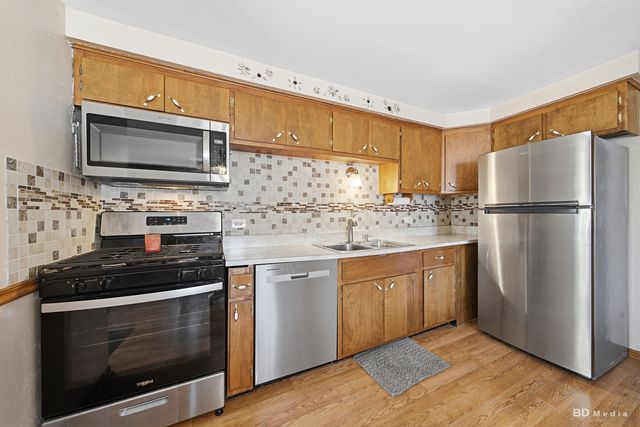 10228 S Kenneth Avenue, Oak Lawn, IL 60453