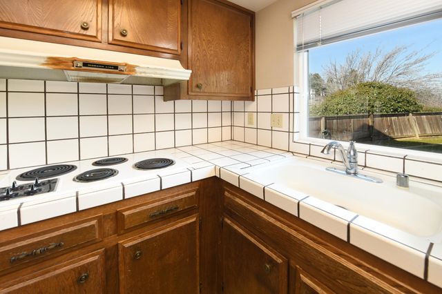 4501 Shellflower Ct, Concord, CA 94518