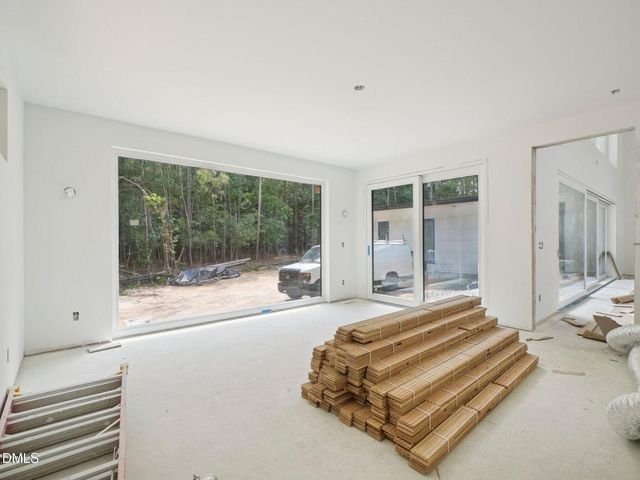 4637 Array Drive, Chapel Hill, NC 27516