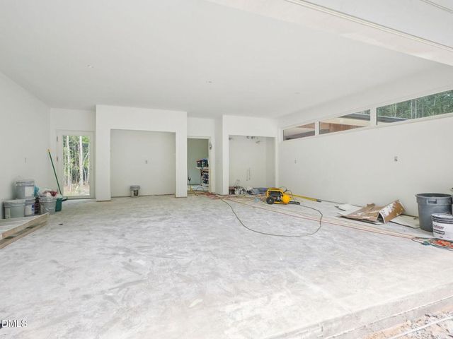 4637 Array Drive, Chapel Hill, NC 27516