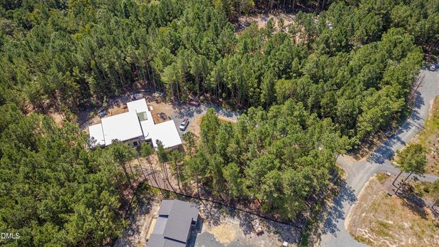 4637 Array Drive, Chapel Hill, NC 27516