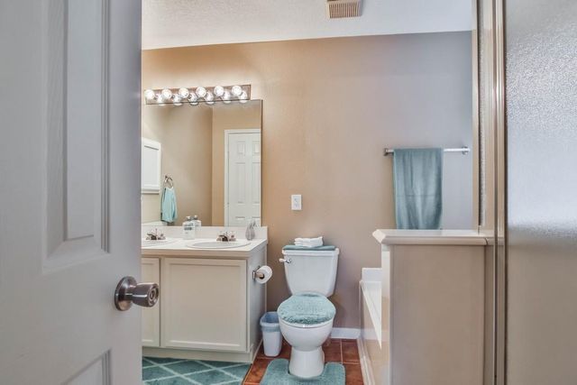 17118 Shadow Ledge Drive, Houston, TX 77095