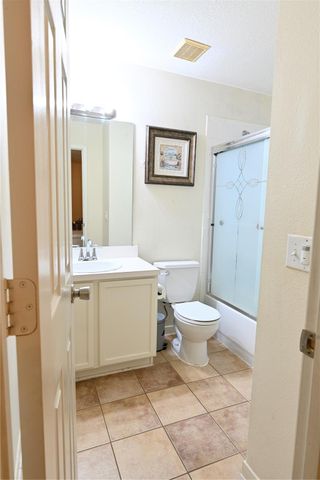 17118 Shadow Ledge Drive, Houston, TX 77095