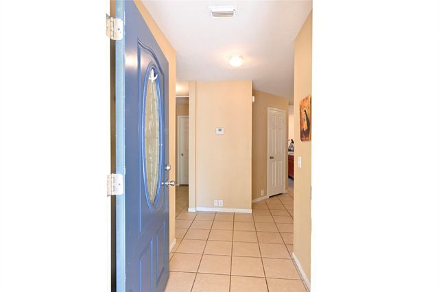 17118 Shadow Ledge Drive, Houston, TX 77095