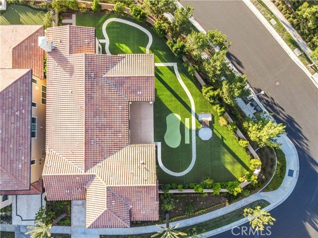 111 Lanzon, Irvine, CA 92602