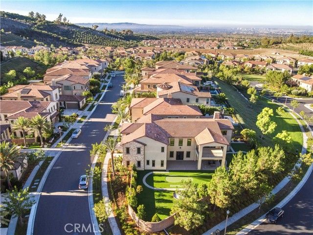 111 Lanzon, Irvine, CA 92602