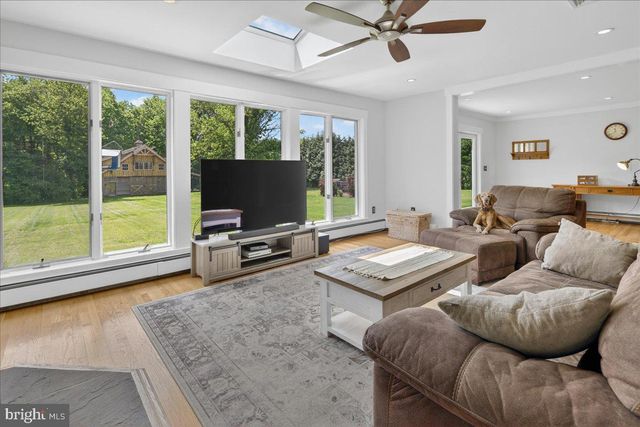 219 LAMBERTVILLE HOPEWELL RD, Hopewell, NJ 08525