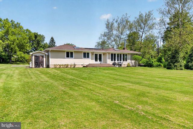 219 LAMBERTVILLE HOPEWELL RD, Hopewell, NJ 08525