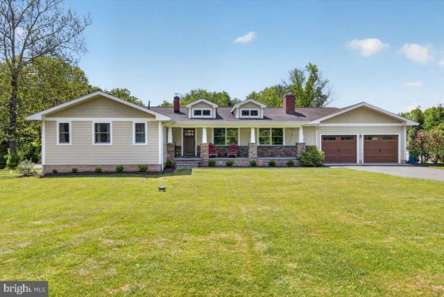 219 LAMBERTVILLE HOPEWELL RD, Hopewell, NJ 08525