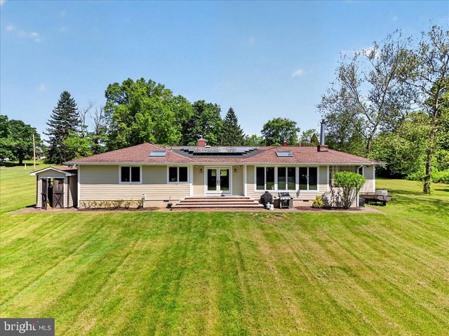 219 LAMBERTVILLE HOPEWELL RD, Hopewell, NJ 08525