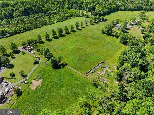 219 LAMBERTVILLE HOPEWELL RD, Hopewell, NJ 08525