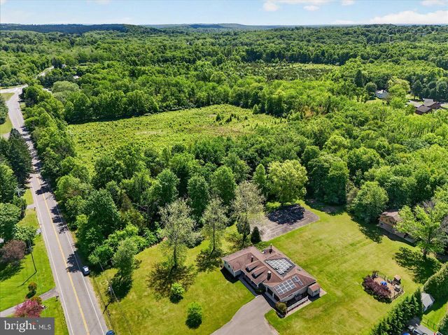 219 LAMBERTVILLE HOPEWELL RD, Hopewell, NJ 08525