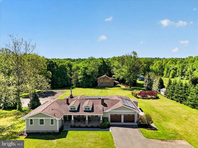 219 LAMBERTVILLE HOPEWELL RD, Hopewell, NJ 08525
