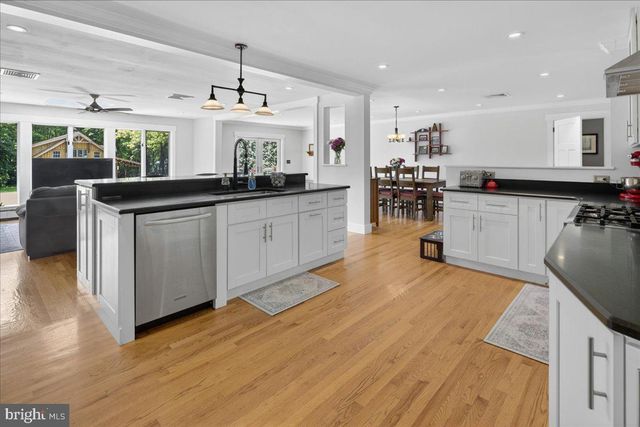 219 LAMBERTVILLE HOPEWELL RD, Hopewell, NJ 08525