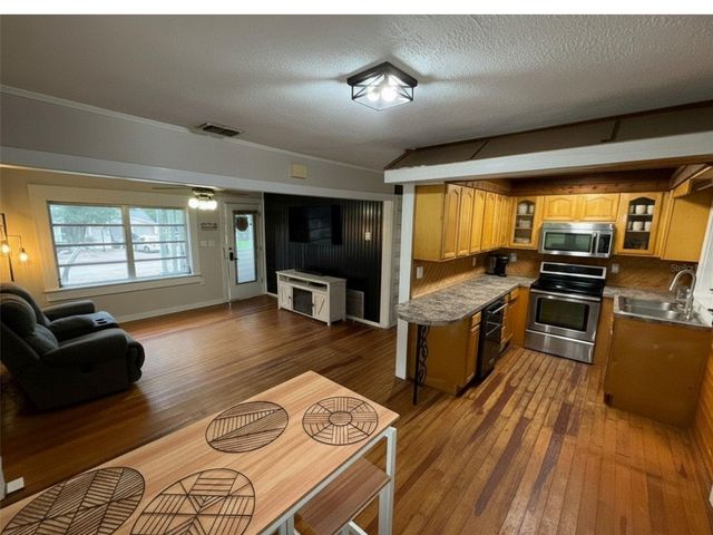 37318 CARTER AVENUE, Dade City, FL 33523