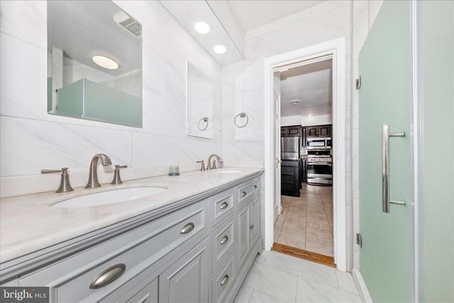 9504 VEIRS DR, Rockville, MD 20850