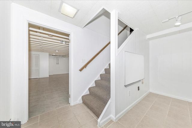 9504 VEIRS DR, Rockville, MD 20850