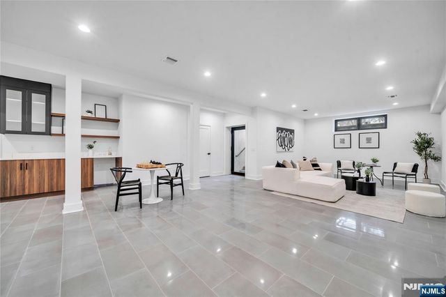 17 Belvedere Drive, Livingston, NJ 07039