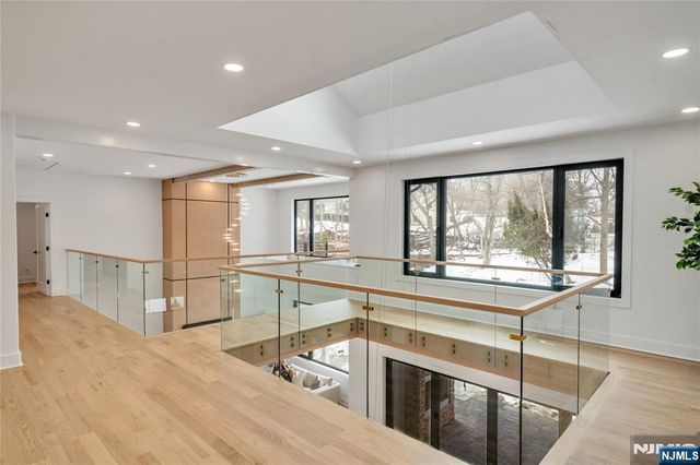 17 Belvedere Drive, Livingston, NJ 07039