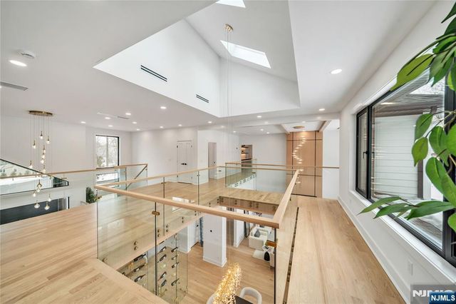 17 Belvedere Drive, Livingston, NJ 07039