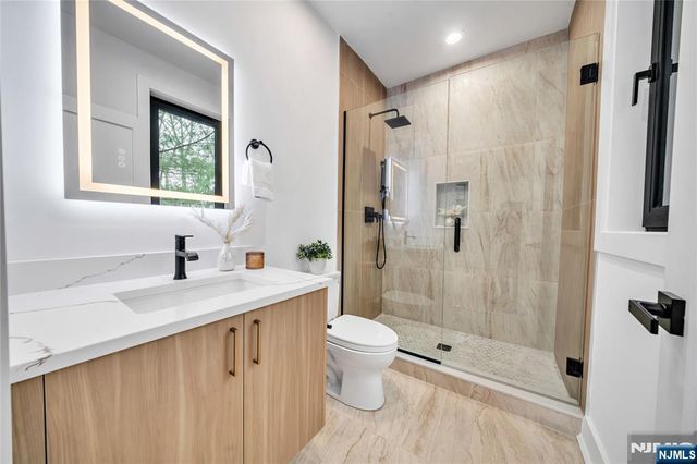 17 Belvedere Drive, Livingston, NJ 07039