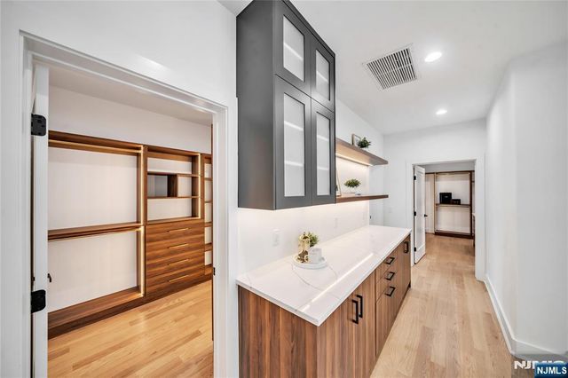 17 Belvedere Drive, Livingston, NJ 07039