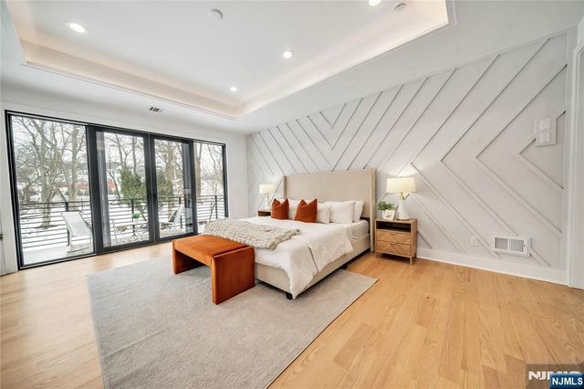 17 Belvedere Drive, Livingston, NJ 07039