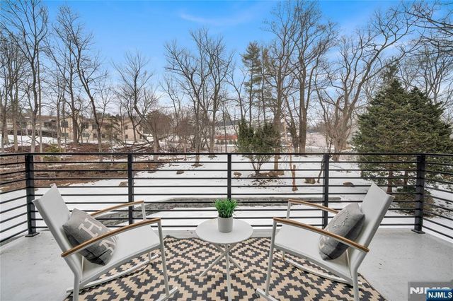 17 Belvedere Drive, Livingston, NJ 07039