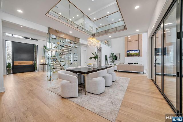 17 Belvedere Drive, Livingston, NJ 07039