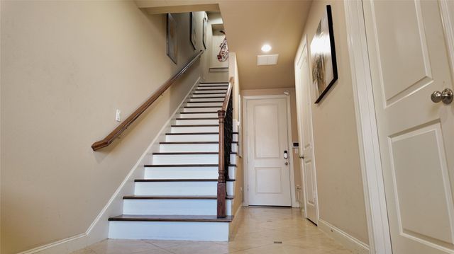2029 Fannin Station N, Houston, TX 77045
