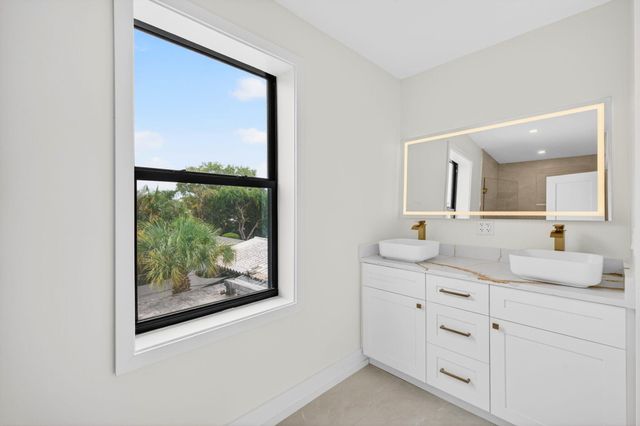 507 SW 11th Street, Fort Lauderdale, FL 33315