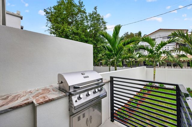 507 SW 11th Street, Fort Lauderdale, FL 33315