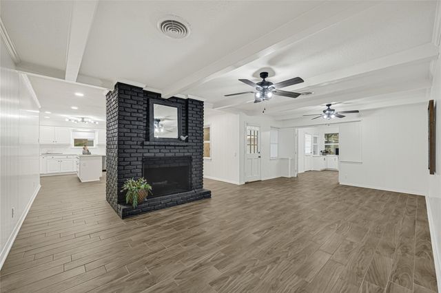 226 Driftwood Drive, Seabrook, TX 77586