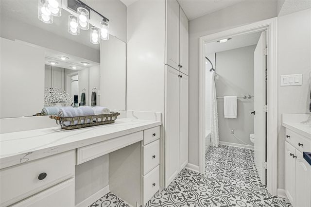 226 Driftwood Drive, Seabrook, TX 77586