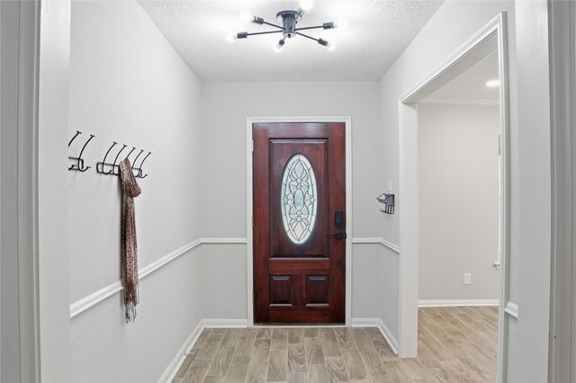 226 Driftwood Drive, Seabrook, TX 77586