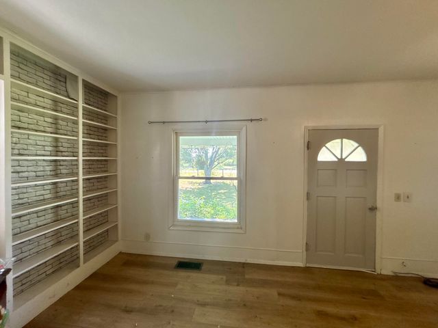 636 W Center Street, Rogersville, MO 65742