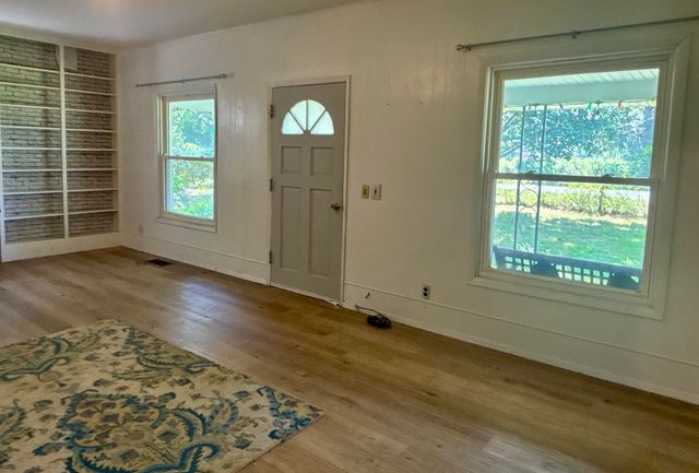 636 W Center Street, Rogersville, MO 65742