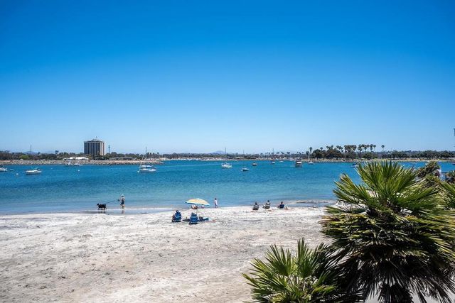 2820 BAYSIDE WALK 6, San Diego, CA 92109