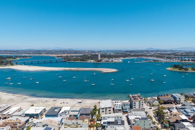 2820 BAYSIDE WALK 6, San Diego, CA 92109