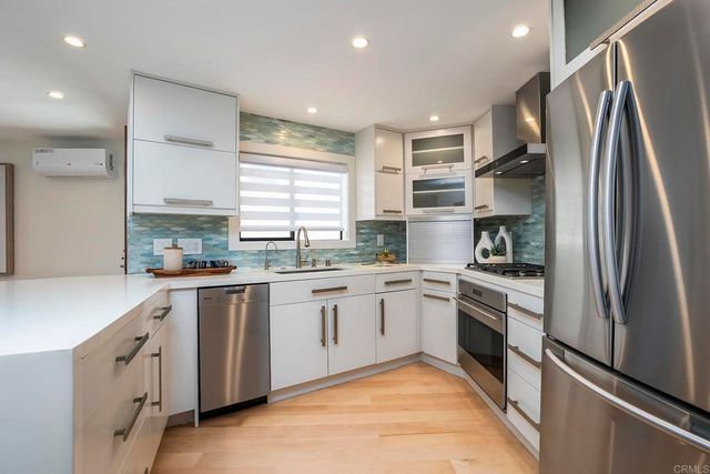 2820 BAYSIDE WALK 6, San Diego, CA 92109