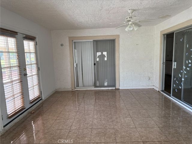 1885 Silver Oak, Hemet, CA 92545