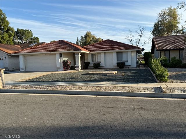 1885 Silver Oak, Hemet, CA 92545