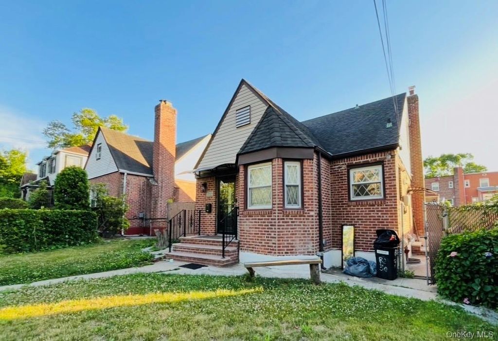 82-30 168th Street, Jamaica, NY 11432