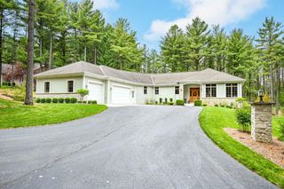 7855 Indian Lore ROAD #4, West Bend, WI 53090