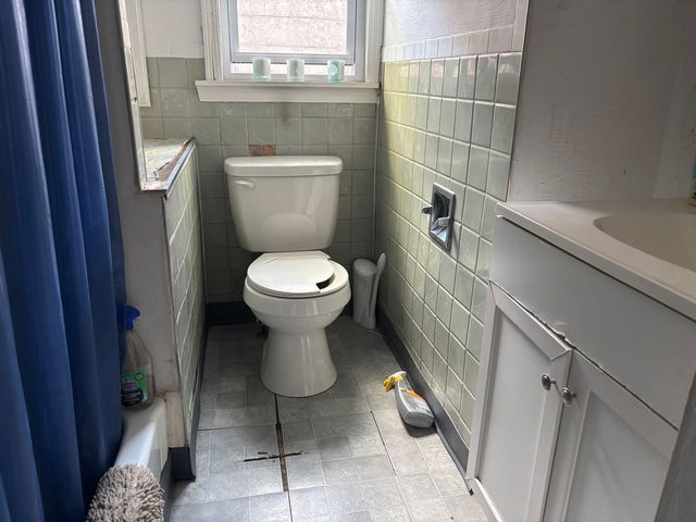 427 Agatha STREET, Pitcairn, PA 15140